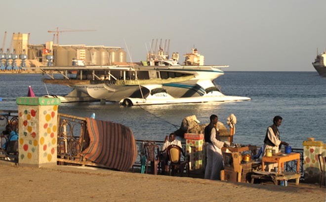 One of 28 countries - Planet Solar in Port Sudan ©  SW